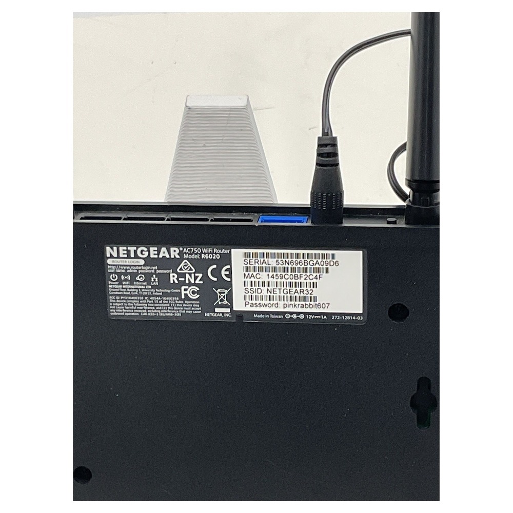 Netgear AC750 WiFi Router Nighthawk R6020‎ Dual-Band Wireless - Picture 3 of 4
